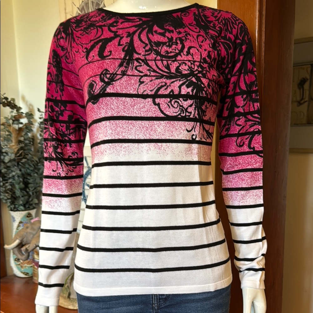 NWT northern reflections size small Women's Pink and Black Patterned Top
